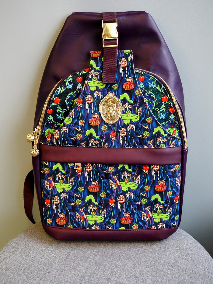 Preorder R31 FABRIC/VINYL Apple Queen