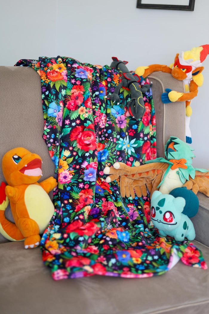 Preorder R31 VINYL/FABRIC Floral Paw Coordinate