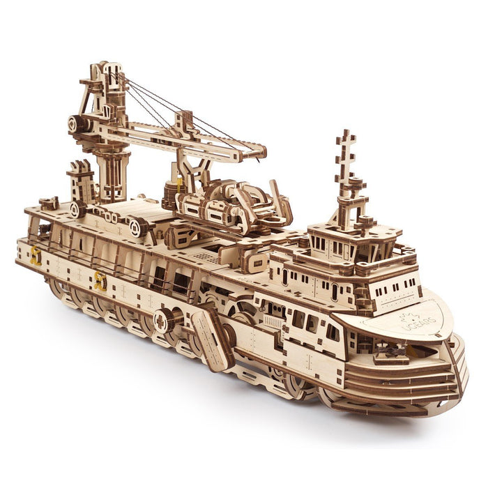 Puzzle Model - Research Vessel